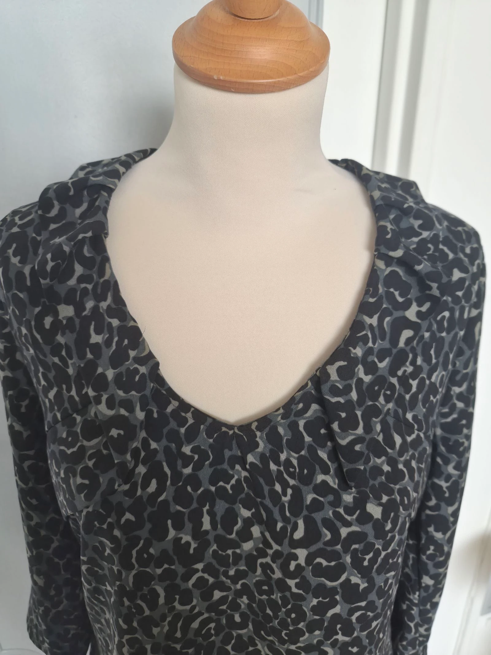 Leopard print blouse Relish size 36 – photo 2